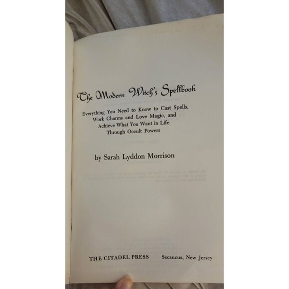 The Modern Witch’s Spellbook (1971) Sarah Lyddon Morrison | Vintage Occult Paper - Picture 6 of 8